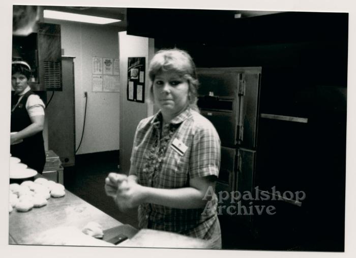 Fast Food Women production still